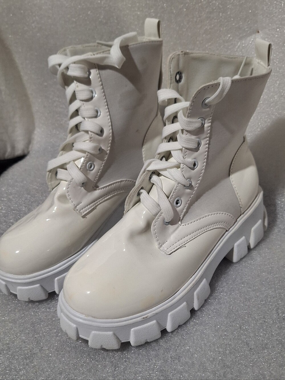 Women’s Chunky Lace-Up Combat Boots - White